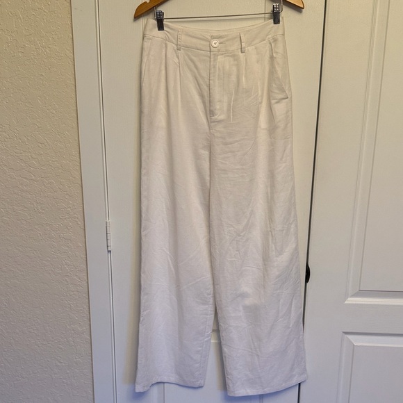 Lovers + Friends Sydney Pant in White - Picture 4 of 13